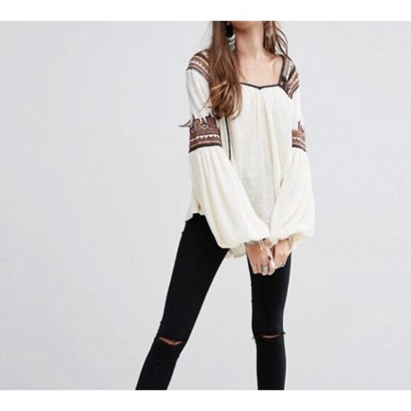 Free People Snow Kisses BOHO Embroidered Bell Sleeve Gypsy Tribal Top SZ Small - Picture 2 of 16
